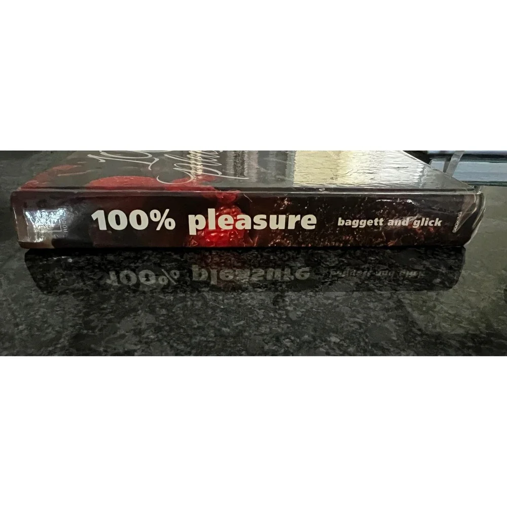 VTG 100% Pleasure Cookbook by Nancy Baggett Ruth Glick‎ 1994